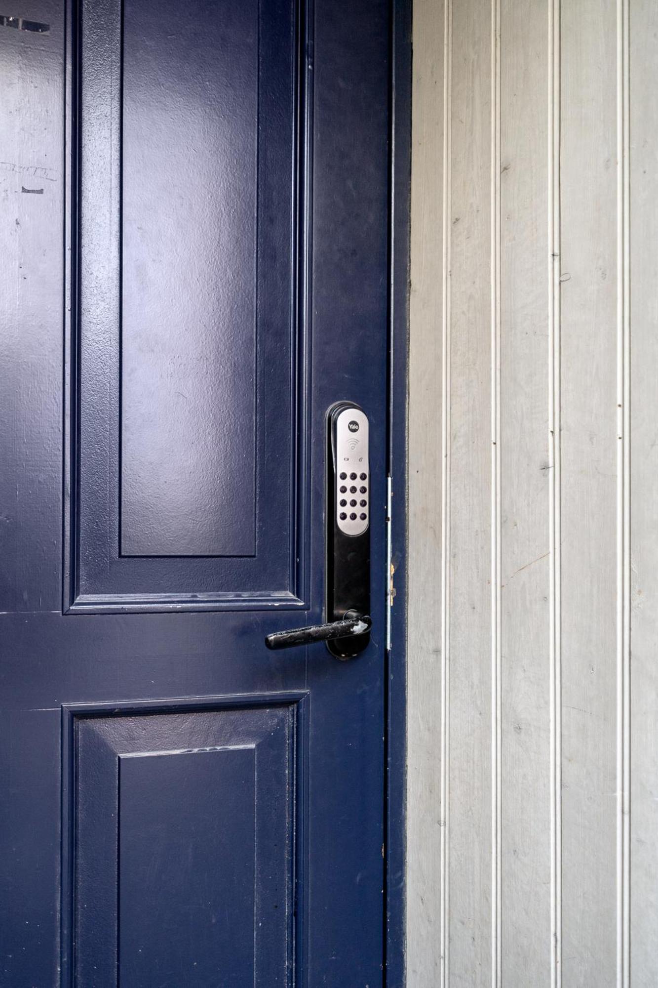 Solsiden Modern Stay: King Beds, Private Entry Trondheim Exterior foto