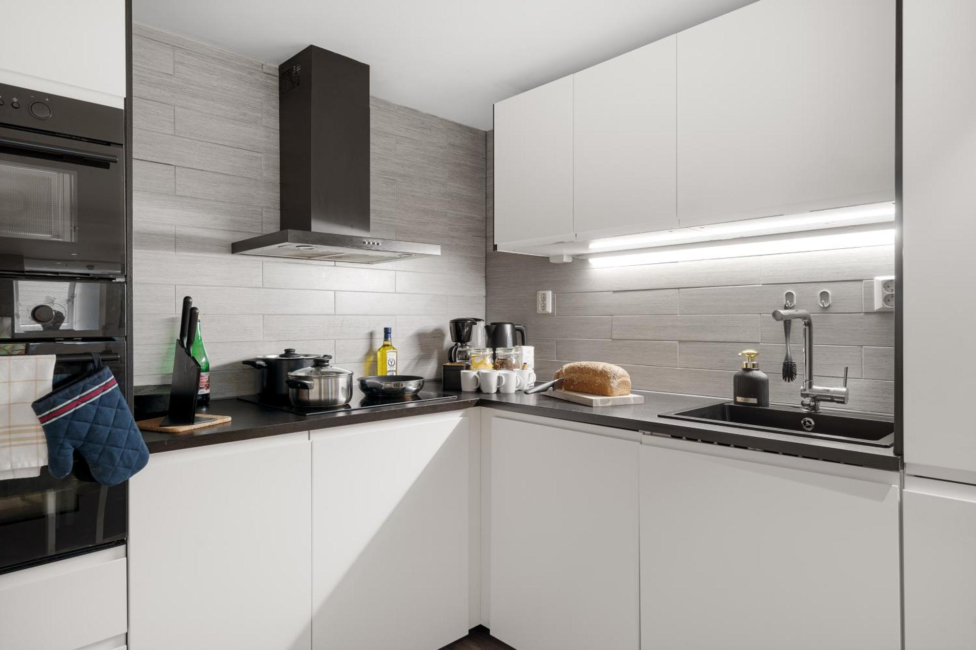 Solsiden Modern Stay: King Beds, Private Entry Trondheim Exterior foto