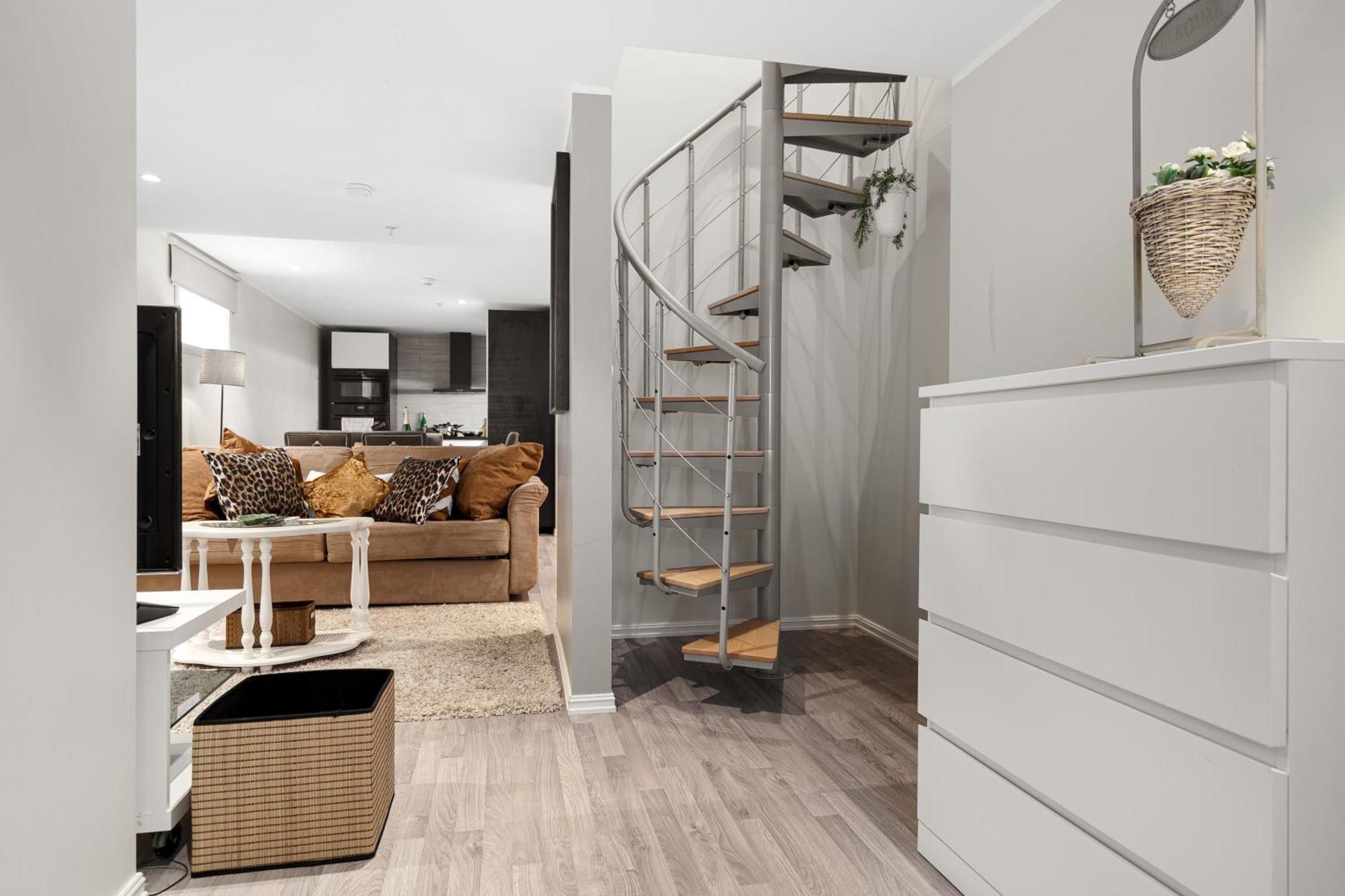 Solsiden Modern Stay: King Beds, Private Entry Trondheim Exterior foto