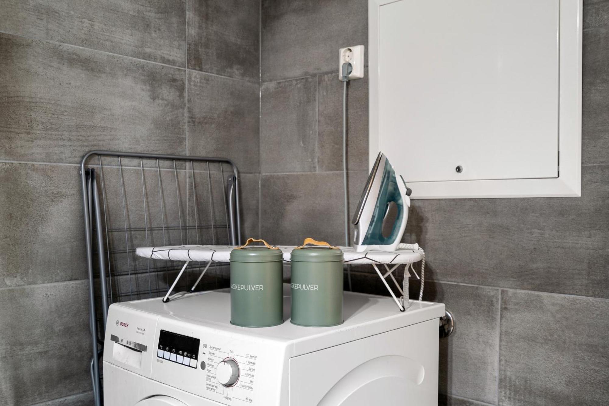 Solsiden Modern Stay: King Beds, Private Entry Trondheim Exterior foto