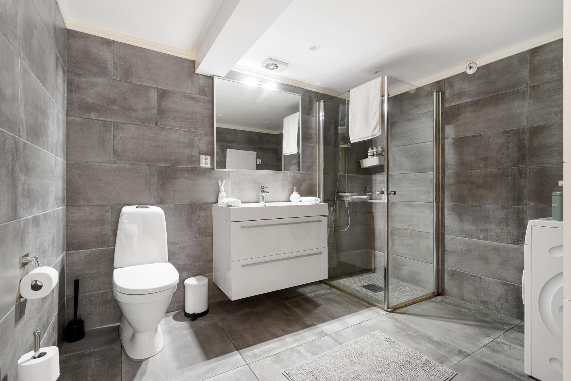 Solsiden Modern Stay: King Beds, Private Entry Trondheim Exterior foto